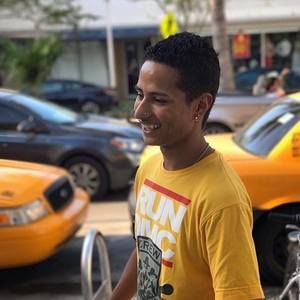 Meet your Posher, Juan guillermo